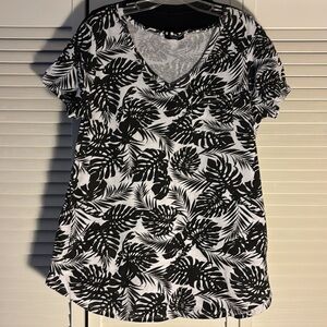 Women’s bundle summer shirts size XL